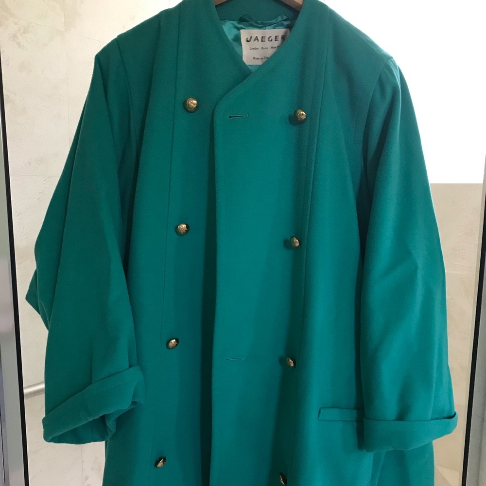 Gorgeous teal Jaeger coat - 100% wool - like new